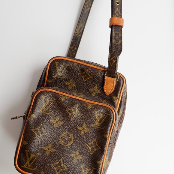 Authentic Preowned Vintage Louis Vuitton Monogram Mini Amazone Crossbody Bag - Picture 3 of 16